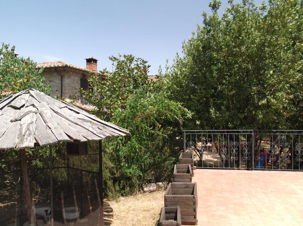 Locazione Turistica Ex Le Casette Di Cedromonte Panicale Luaran gambar